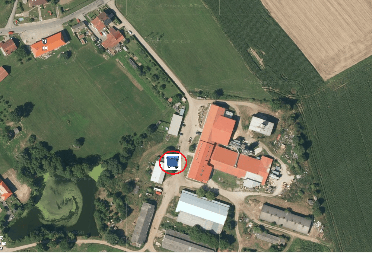 Kontejner-v-druzstve